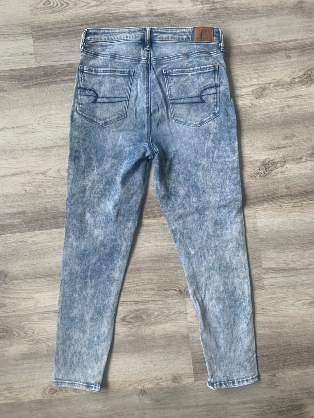 American Eagle SUPER HI RISE JEGGING CROP NEXT LEVEL STRETCH Blue Distressed - Picture 3 of 11